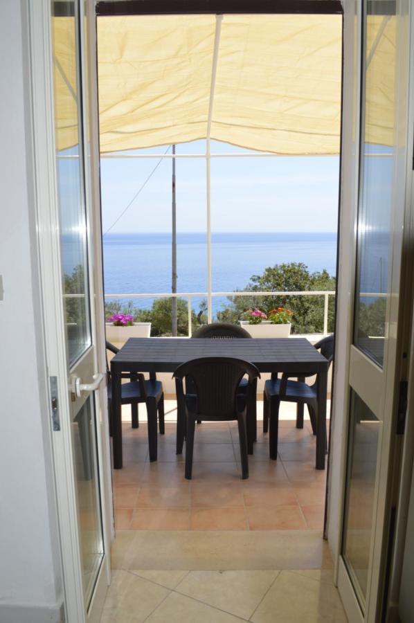 Casa Vacanza Salentina غاليانو دل كابو المظهر الخارجي الصورة